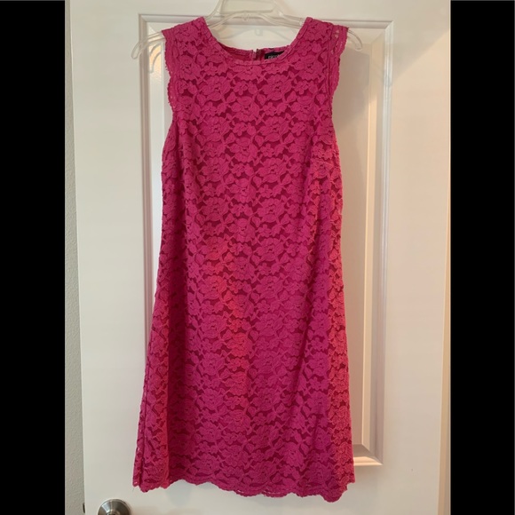 Beauty and Lace - Picture 1 of 2